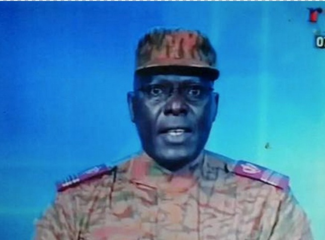 Burkina-Faso : Un militaire annonce la destitution du président