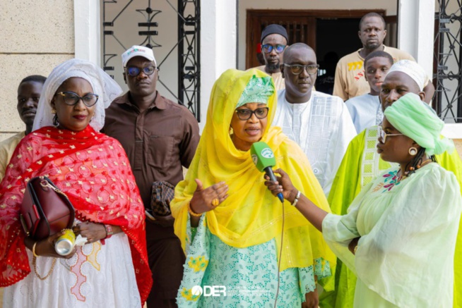 Maouloud 2024 : La ziarra de Mme Aida Mbodji chez Serigne Habib Sy, en images Maouloud 2024 : La ziarra de Mme Aida Mbodji chez Serigne Habib Sy, en images