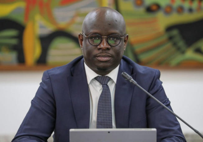 Cheikh Diba, Ministre des Finances : Une réponse positive aux défis économiques Cheikh Diba, Ministre des Finances : Une réponse positive aux défis économiques