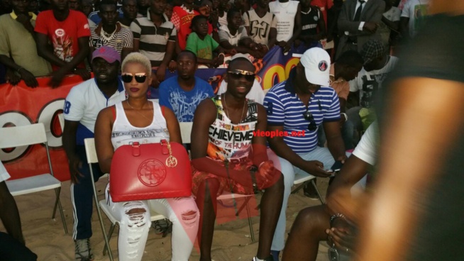 Pape Diouf en mode été à la plage de BECEAO. PHOTOS.