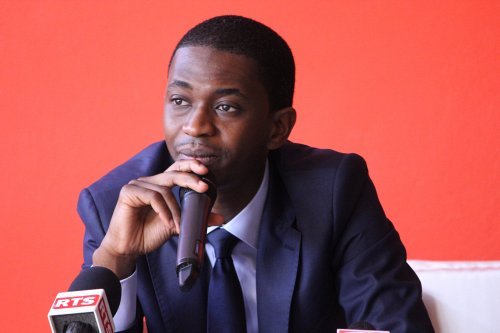 Cheikh Sidya Bayo s’en prend à Macky Sall Cheikh Sidya Bayo s’en prend à Macky Sall