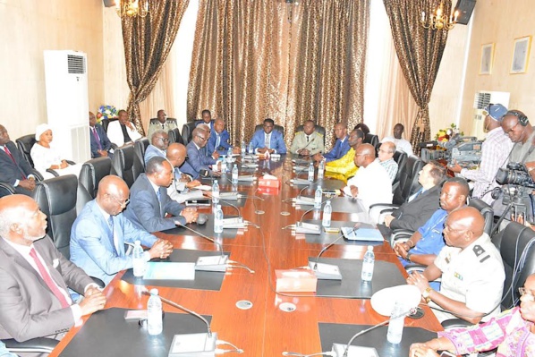 Cheikh Kanté, Dg du Port de Dakar : "Je remercie le Président Macky Sall qui m'a hissé à ce niveau ainsi que..." Cheikh Kanté, Dg du Port de Dakar : "Je remercie le Président Macky Sall qui m'a hissé à ce niveau ainsi que..."