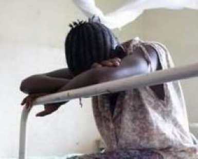 Scandale dans le showbiz Une Star étouffe le viol de sa fille mineure Scandale dans le showbiz Une Star étouffe le viol de sa fille mineure