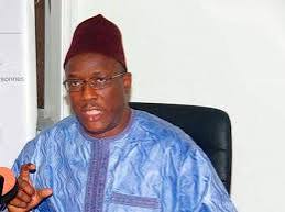 nterdiction de sortir du territoire : « Personne ne pourra m’interdire de sortir du pays, je défie quiconque » (Cheikh Oumar Hann) nterdiction de sortir du territoire : « Personne ne pourra m’interdire de sortir du pays, je défie quiconque » (Cheikh Oumar Hann)