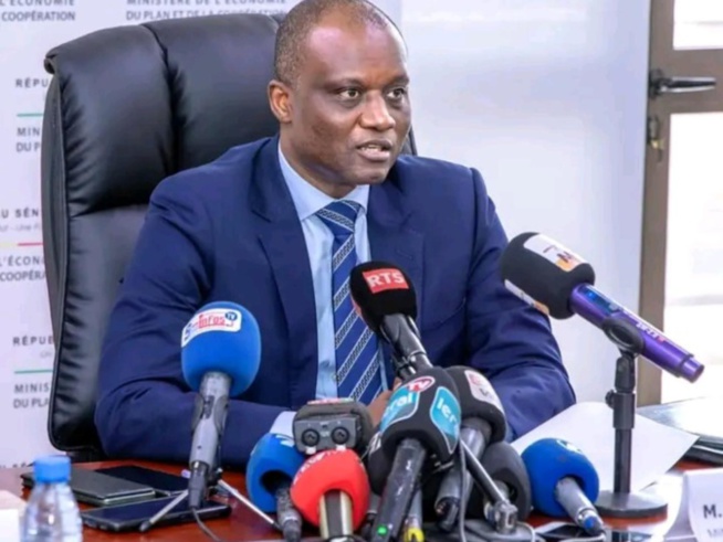 Abdourahmane Sarr, Ministre de l’Economie : « 650 milliards FCfa ont disparu des comptes de l’Etat du Sénégal » Abdourahmane Sarr, Ministre de l’Economie : « 650 milliards FCfa ont disparu des comptes de l’Etat du Sénégal »