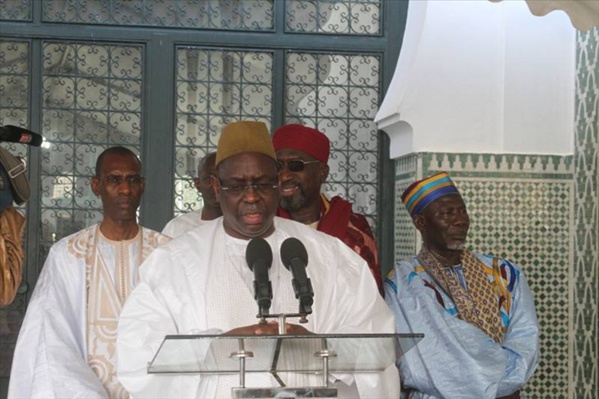 Grande mosquée de Dakar: Macky Sall dénonce "la pression sociale autour de la Tabaski" Grande mosquée de Dakar: Macky Sall dénonce "la pression sociale autour de la Tabaski"