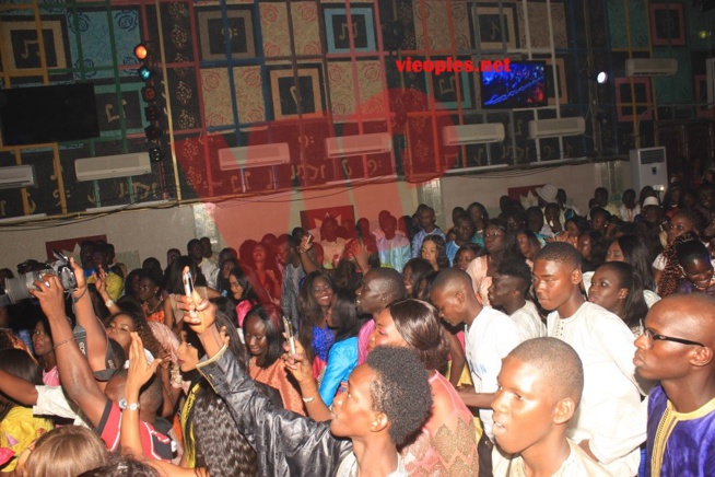 "Spécial ndewleun" Waly Seck met del'ambiance pure et dure au Penc Mi le jour de la tabaski. "Spécial ndewleun" Waly Seck met del'ambiance pure et dure au Penc Mi le jour de la tabaski.