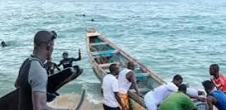 Affaire de la pirogue retrouvée avec 30 cadavres au large de Dakar : 3 personnes déférées devant le procureur de la République Affaire de la pirogue retrouvée avec 30 cadavres au large de Dakar : 3 personnes déférées devant le procureur de la République