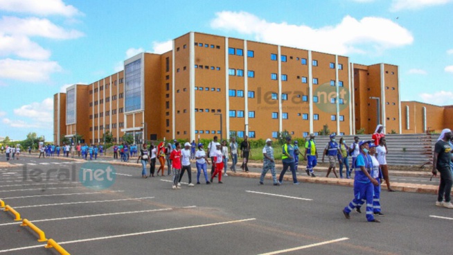 Année universitaire 2024-2025 : L'Université Amadou Makhtar Mbow de Diamniadio prête à 90 % à accueillir les étudiants, ce dimanche Année universitaire 2024-2025 : L'Université Amadou Makhtar Mbow de Diamniadio prête à 90 % à accueillir les étudiants, ce dimanche