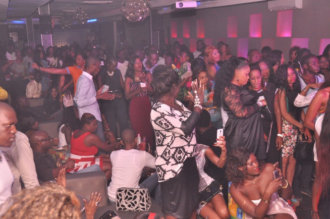 Lundi au Baramundi: Pape Diouf toujours copié mais jamais égalé! Lundi au Baramundi: Pape Diouf toujours copié mais jamais égalé!