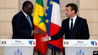 Visé par la CPI: Macky lâché par Macron Visé par la CPI: Macky lâché par Macron