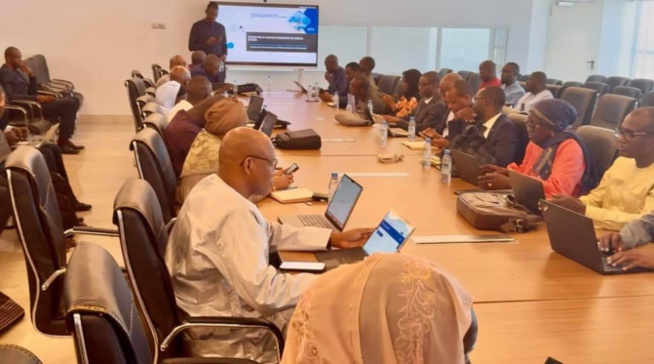 Présentation du « New Deal Technologique » aux ministères sectoriels et aux structures parapubliques Présentation du « New Deal Technologique » aux ministères sectoriels et aux structures parapubliques