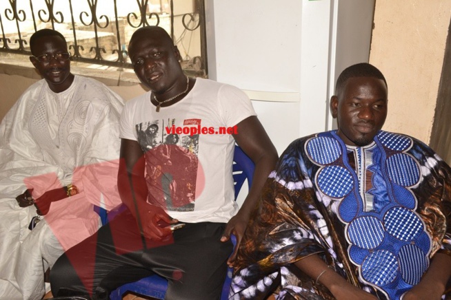 Mariage: Binta Mané l'animatrice de la sen tv s'est " pendue" ce samedi au cou de Mouhamed Fadel Kamara. Mariage: Binta Mané l'animatrice de la sen tv s'est " pendue" ce samedi au cou de Mouhamed Fadel Kamara.