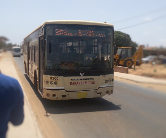 Retrait des bus Iveco de Kédougou: La colère des usagers contre Dakar Dem Dikk Retrait des bus Iveco de Kédougou: La colère des usagers contre Dakar Dem Dikk