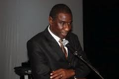 Sinthiou Bamambé : Le ministre Mamadou Talla pris en otage par les jeunes de son village Sinthiou Bamambé : Le ministre Mamadou Talla pris en otage par les jeunes de son village