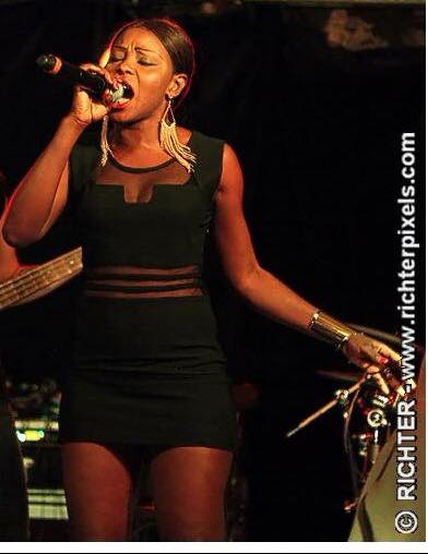 L'artiste Khady Mbaye signe son retour ce 09 et 16 Octobre au Restaurant les Maristes en spécial live. L'artiste Khady Mbaye signe son retour ce 09 et 16 Octobre au Restaurant les Maristes en spécial live.
