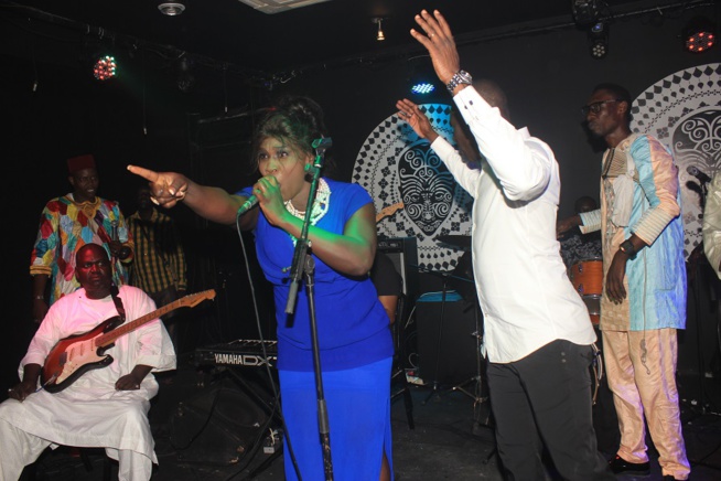 21 IMAGES: Dans la chaleur du Baramundi avec Pape Diouf qui vous donne rendez-vous ce mercredi 07 octobre en soirée spéciale "SARGAL LES LIONNES DU BASKET" Championnes d'AFRIQUE. 21 IMAGES: Dans la chaleur du Baramundi avec Pape Diouf qui vous donne rendez-vous ce mercredi 07 octobre en soirée spéciale "SARGAL LES LIONNES DU BASKET" Championnes d'AFRIQUE.