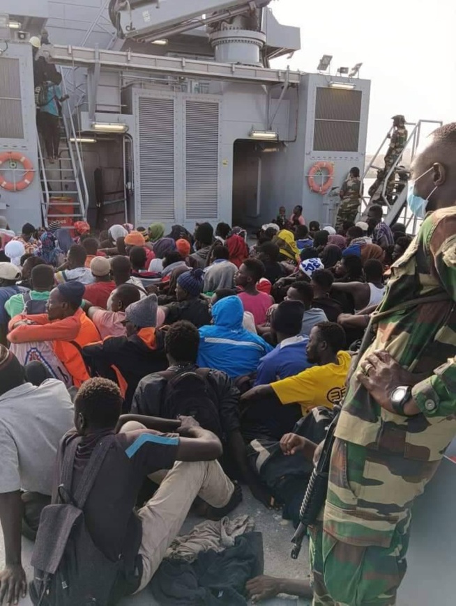 Saint-Louis : Une pirogue arraisonnée avec 169 candidats à l’émigration irrégulière Saint-Louis : Une pirogue arraisonnée avec 169 candidats à l’émigration irrégulière