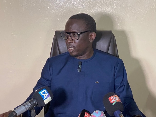 Sur un total de 982 étudiants : L’Université du Sine Saloum comptait 1914 agents sous la direction de l’ancien directeur Sur un total de 982 étudiants : L’Université du Sine Saloum comptait 1914 agents sous la direction de l’ancien directeur