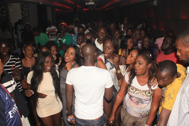 En images revivez la soirée spéciale "SARGAL LES LIONNES DU BASKET" avec Pape Diouf & la génération consciente au Baramundi ce mercredi. En images revivez la soirée spéciale "SARGAL LES LIONNES DU BASKET" avec Pape Diouf & la génération consciente au Baramundi ce mercredi.