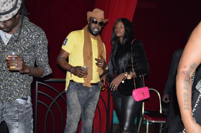 25 Ans de carrières de la diva Coumba Gawlo au Dock Haussman de Paris: Un succès total le public aux anges 25 Ans de carrières de la diva Coumba Gawlo au Dock Haussman de Paris: Un succès total le public aux anges