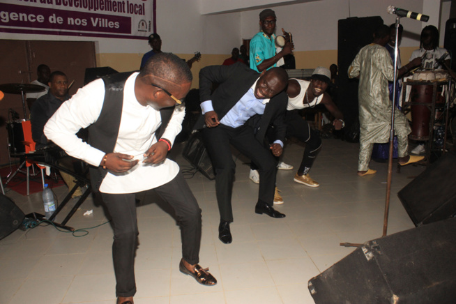 Quand Pape Diouf impose sa force à la nuit du "Saloum". Revivez les temps forts. Quand Pape Diouf impose sa force à la nuit du "Saloum". Revivez les temps forts.