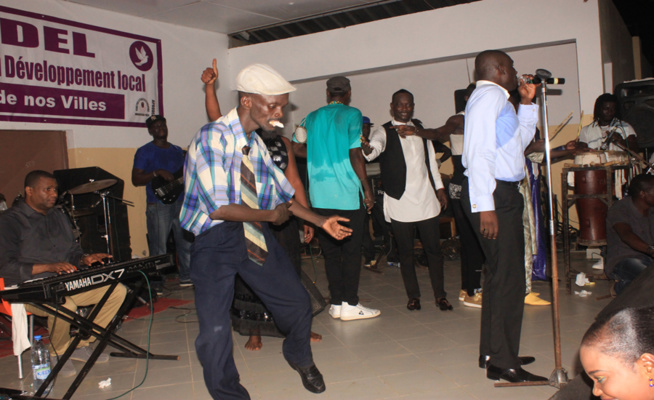 Quand Pape Diouf impose sa force à la nuit du "Saloum". Revivez les temps forts. Quand Pape Diouf impose sa force à la nuit du "Saloum". Revivez les temps forts.