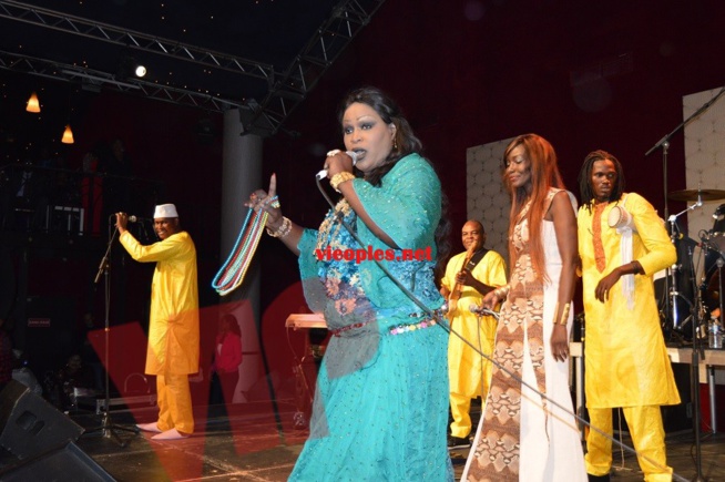 Ngoné Ndiaye Guéweul chauffe le Dock Haussman . Ngoné Ndiaye Guéweul chauffe le Dock Haussman .