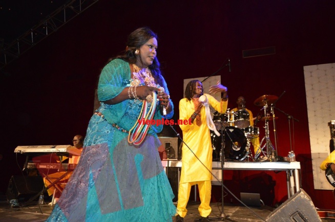 Ngoné Ndiaye Guéweul chauffe le Dock Haussman . Ngoné Ndiaye Guéweul chauffe le Dock Haussman .