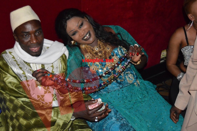 Ngoné Ndiaye Guéweul chauffe le Dock Haussman . Ngoné Ndiaye Guéweul chauffe le Dock Haussman .