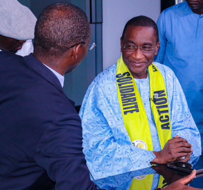 Elections législatives anticipées : Racine SY décline les grands axes de son programme de campagne Elections législatives anticipées : Racine SY décline les grands axes de son programme de campagne