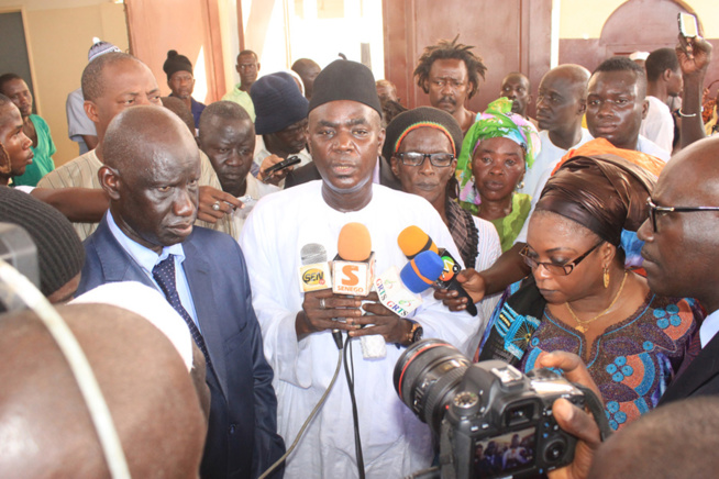 Quelques images de la levée du corps de l'artiste Moussa Ngom. Quelques images de la levée du corps de l'artiste Moussa Ngom.