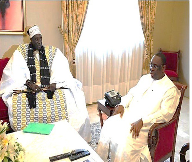 Macky Sall en tête-à-tête avec le Grand Serigne de Dakar, Pape Ibrahima Diagne Bassirou