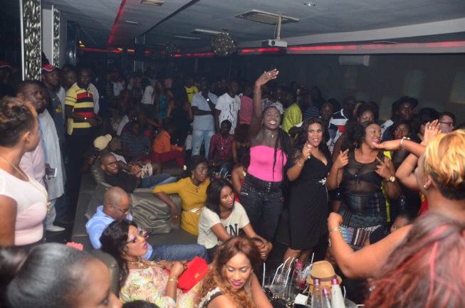 Anniversaire Packo Prod: Pape Diouf et la génération consciente chauffent le Baramundi. Revivez les images. Anniversaire Packo Prod: Pape Diouf et la génération consciente chauffent le Baramundi. Revivez les images.