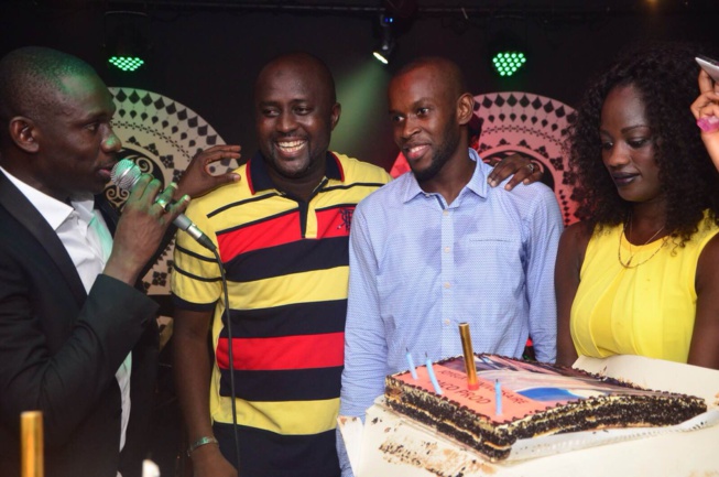 Anniversaire Packo Prod: Pape Diouf et la génération consciente chauffent le Baramundi. Revivez les images. Anniversaire Packo Prod: Pape Diouf et la génération consciente chauffent le Baramundi. Revivez les images.