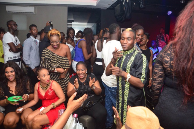 Anniversaire Packo Prod: Pape Diouf et la génération consciente chauffent le Baramundi. Revivez les images. Anniversaire Packo Prod: Pape Diouf et la génération consciente chauffent le Baramundi. Revivez les images.