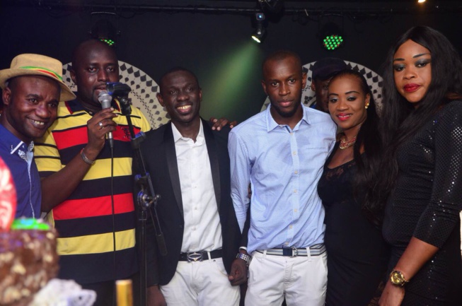 Anniversaire Packo Prod: Pape Diouf et la génération consciente chauffent le Baramundi. Revivez les images. Anniversaire Packo Prod: Pape Diouf et la génération consciente chauffent le Baramundi. Revivez les images.