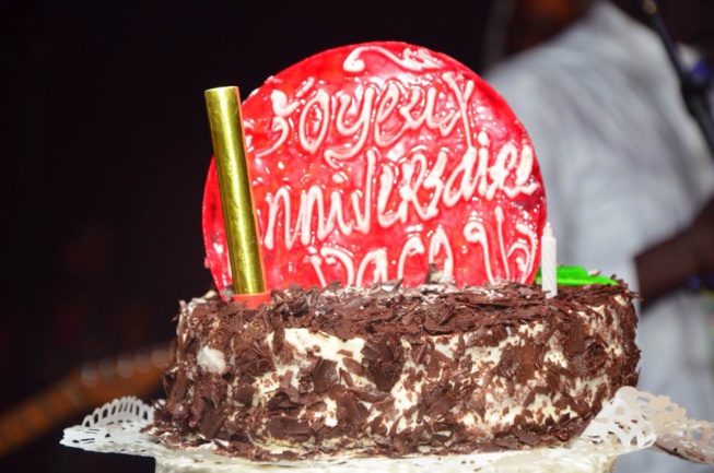 Anniversaire Packo Prod: Pape Diouf et la génération consciente chauffent le Baramundi. Revivez les images. Anniversaire Packo Prod: Pape Diouf et la génération consciente chauffent le Baramundi. Revivez les images.