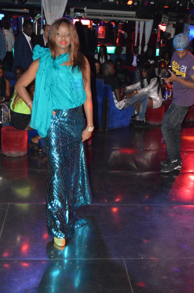 Défilé au Titan, Anta La Tigresse présente sa collection à Paris. Défilé au Titan, Anta La Tigresse présente sa collection à Paris.