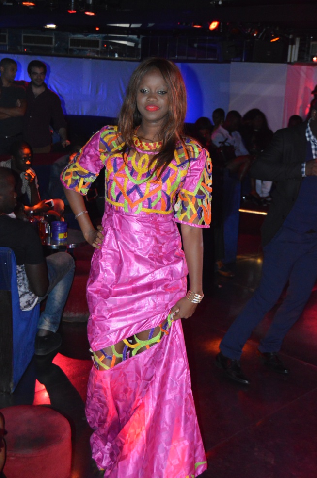 Défilé au Titan, Anta La Tigresse présente sa collection à Paris. Défilé au Titan, Anta La Tigresse présente sa collection à Paris.