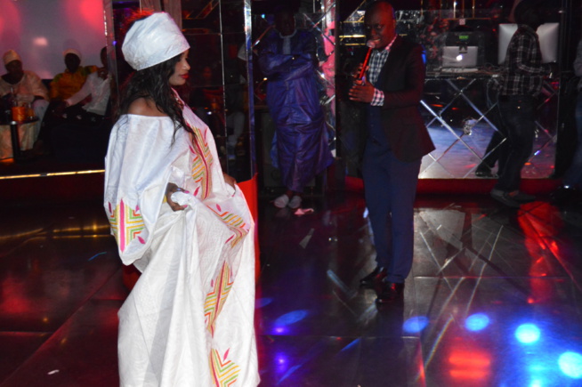 Défilé au Titan, Anta La Tigresse présente sa collection à Paris. Défilé au Titan, Anta La Tigresse présente sa collection à Paris.