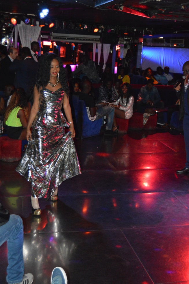 Défilé au Titan, Anta La Tigresse présente sa collection à Paris. Défilé au Titan, Anta La Tigresse présente sa collection à Paris.