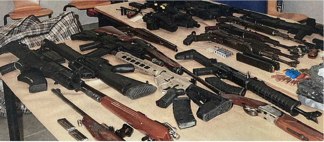 Violences électorales : La Police nationale procède à des interpellations d’individus et des saisies de matériels et d’armes, ce lundi Violences électorales : La Police nationale procède à des interpellations d’individus et des saisies de matériels et d’armes, ce lundi