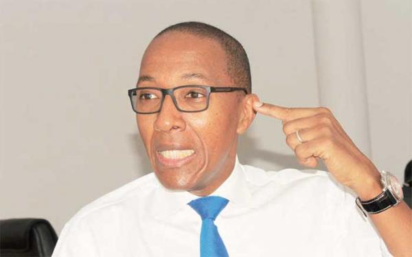Abdoul Mbaye exhorte les Sénégalais, à tourner la page du parti au pouvoir Abdoul Mbaye exhorte les Sénégalais, à tourner la page du parti au pouvoir