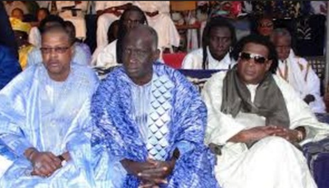 Manœuvres tous azimuts pour sa réélection, Macky Sall reçoit la communauté Maure résidant au Sénégal et leur promet ... Manœuvres tous azimuts pour sa réélection, Macky Sall reçoit la communauté Maure résidant au Sénégal et leur promet ...