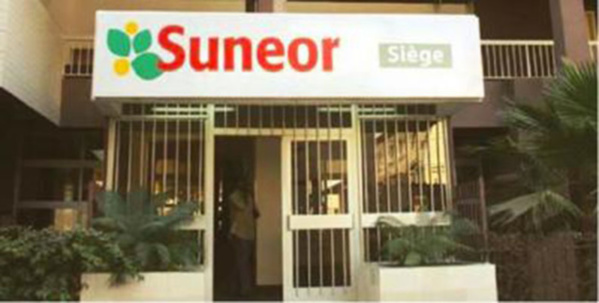 Démantèlement annoncé d’installations industrielles de la Suneor : Les travailleurs dans la rue ce matin Démantèlement annoncé d’installations industrielles de la Suneor : Les travailleurs dans la rue ce matin