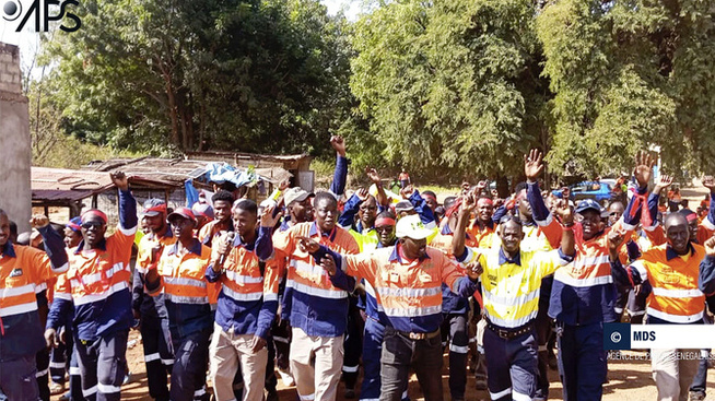 Kédougou : Des travailleurs d’une mine en grève pour le paiement des indemnités de licenciement Kédougou : Des travailleurs d’une mine en grève pour le paiement des indemnités de licenciement