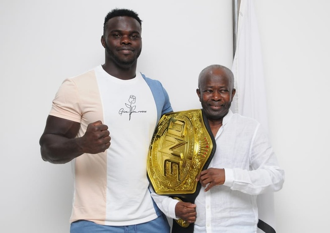 Reug-Reug reçu par Diagna Ndiaye, président du comité olympique des Joj de Dakar 2026 (Photos) Reug-Reug reçu par Diagna Ndiaye, président du comité olympique des Joj de Dakar 2026 (Photos)