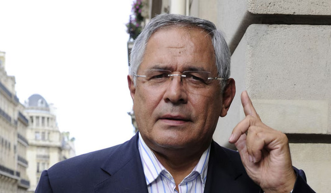 Après une large victoire au législatives : Robert Bourgi conseille à Ousmane Sonko de rester à la primature Après une large victoire au législatives : Robert Bourgi conseille à Ousmane Sonko de rester à la primature