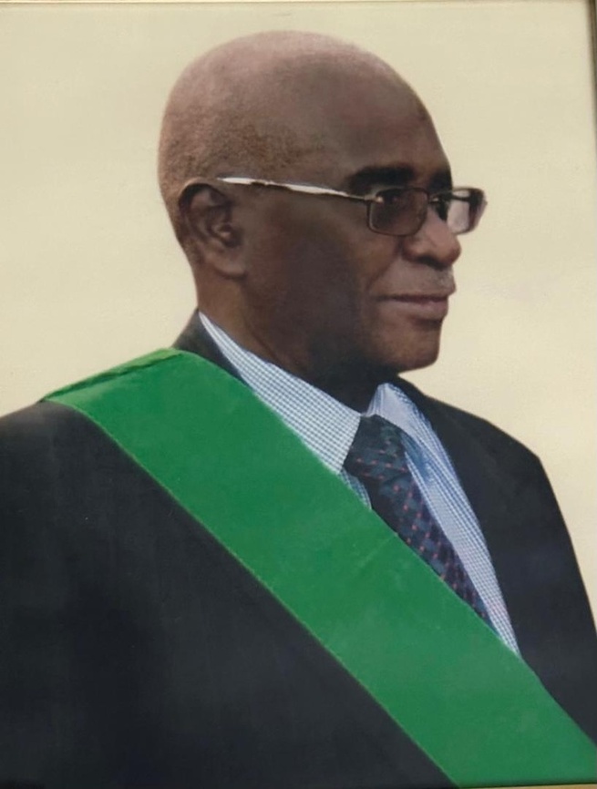 L'Ambassadeur Massamba Sarré, père de Katy Sarré Dionne, épouse de feu Mahammed Dionne, repose désormais, à Ngalick L'Ambassadeur Massamba Sarré, père de Katy Sarré Dionne, épouse de feu Mahammed Dionne, repose désormais, à Ngalick